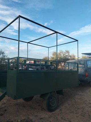 Jardinera Rociera con toldo y cortinas 3x2