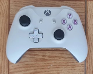 Xbox One X Edizione Limitata Hyperspace