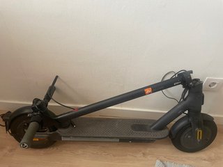 Patinete Eléctrico Xiaomi Esencial