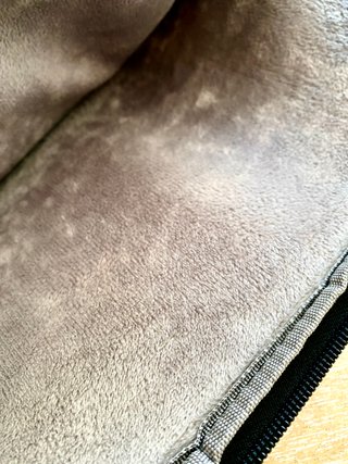 Funda portátil negra con asa