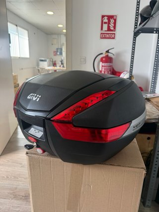 Maleta Givi 47L Monokey Negra