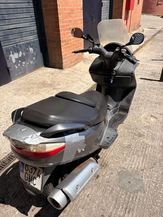 Suzuki Burgman 125cc Gris
