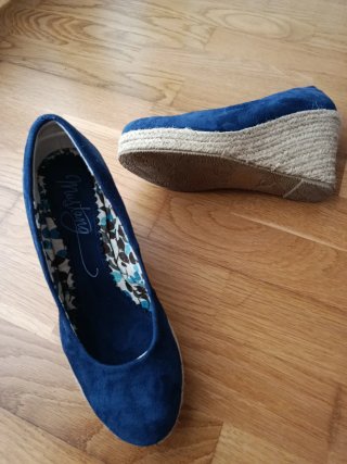 Zapatos de cuña Mustang azul talla 39