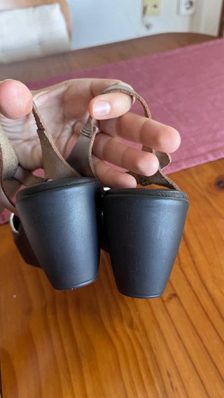 Sandalias de piel con plataforma