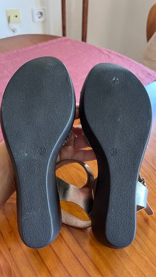 Sandalias de piel con plataforma