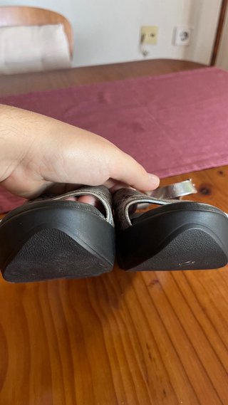 Sandalias de piel con plataforma