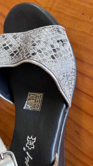 Sandalias de piel con plataforma