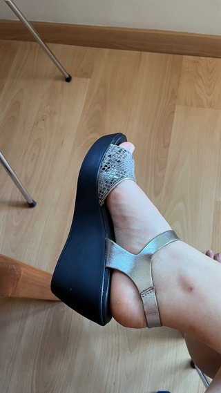 Sandalias de piel con plataforma