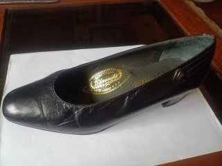 Zapatos de tafilete sin estrenar