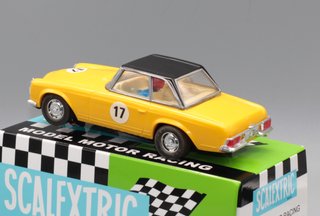 Mercedes 250 SL amarillo Scalextric-Reprotec