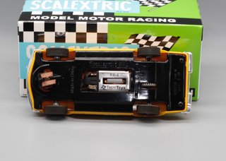 Mercedes 250 SL amarillo Scalextric-Reprotec