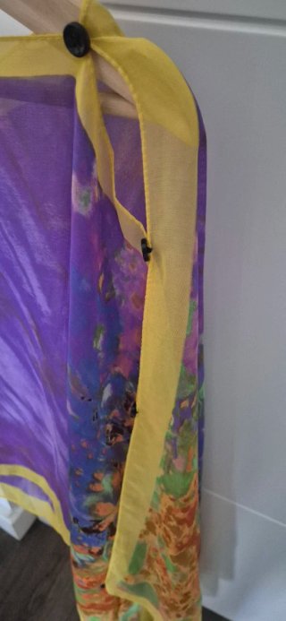 Pareo morado y amarillo sin estrenar