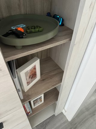 Mueble de madera  beige/marrón