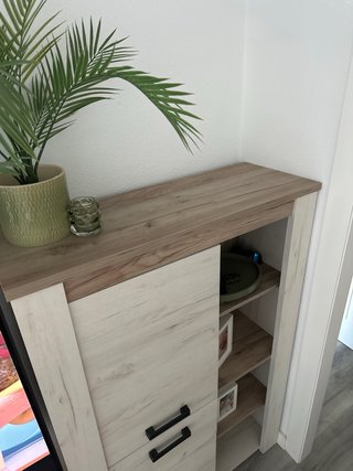 Mueble de madera  beige/marrón