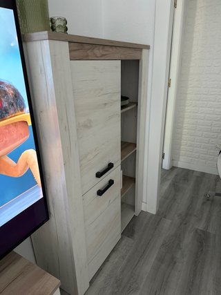 Mueble de madera  beige/marrón