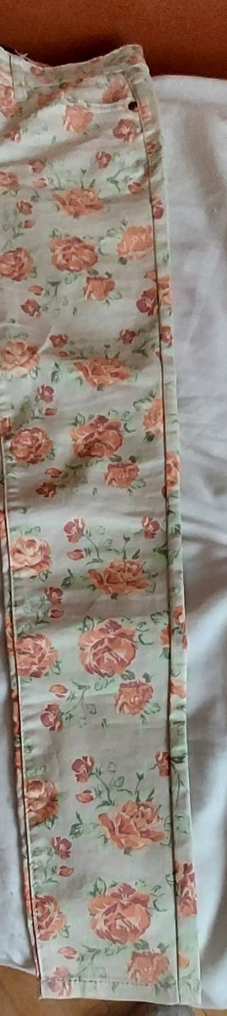 Pantalones de mujer con estampado floral