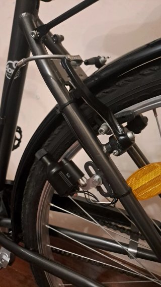 Bicicleta Paseo Negra con Cesta y Portabultos