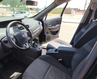 Renault Grand Scenic 2015
