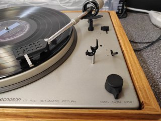 Tocadiscos Ocnoson CT 1100 restaurado