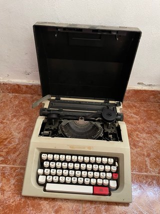 Máquina de escribir antigua