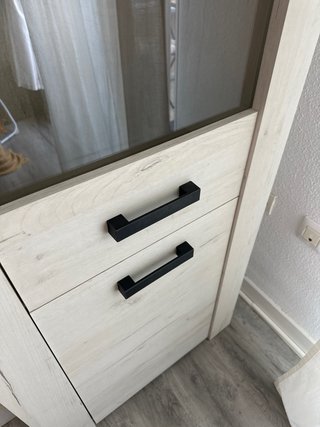 Mueble vitrina madera y cristal