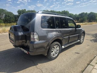 Mitsubishi Montero 2017