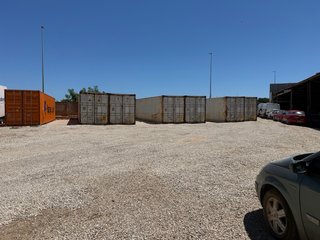 Alquilo contenedores para empresa o particulares,