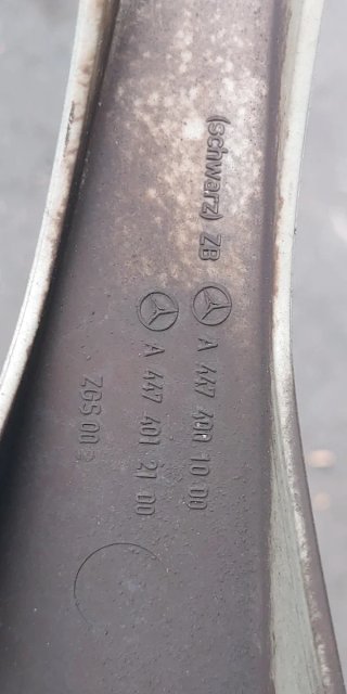 Tapacubos Mercedes-Benz 17 pulgadas