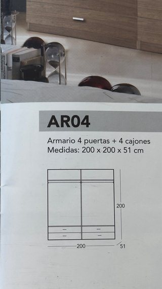 Armario de madera