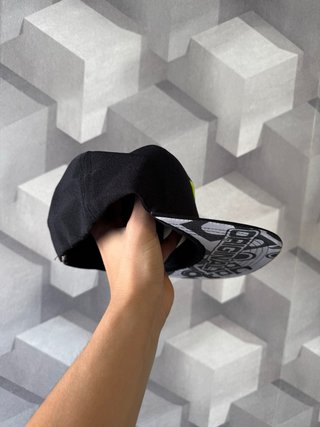 Gorras visera plana