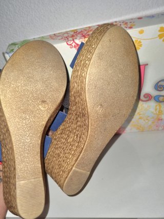 Sandalias Kola Piel Azul y Plata