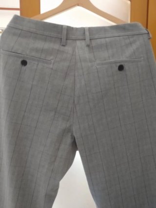 Pantalón de vestir gris talla 44