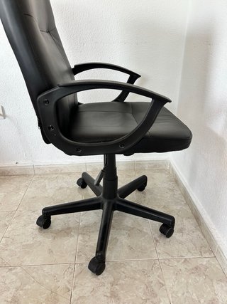 Silla de oficina JYSK NIMTOFTE negra