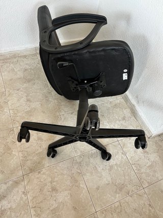 Silla de oficina JYSK NIMTOFTE negra