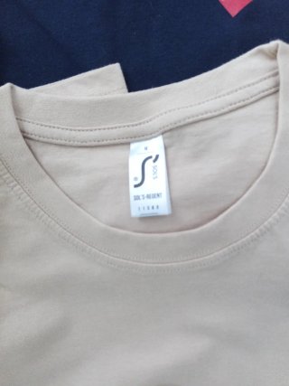 Camisetas Talla M Salen a 2 € unidad