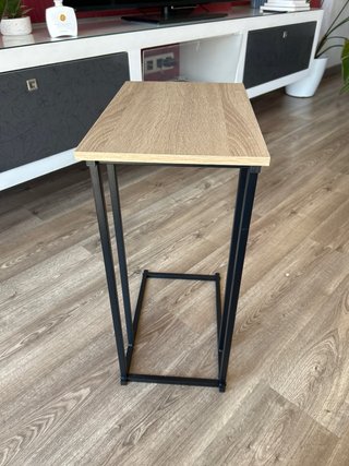 Mesa auxiliar moderna madera y metal