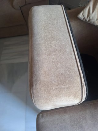 Sofá y sillón individual beige
