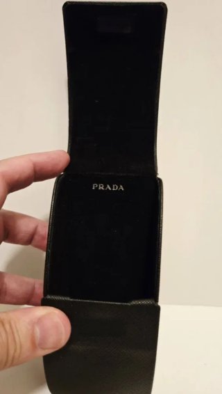 Funda Gafas Prada Negra Magnética Grande