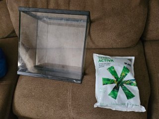 Pecera 25L con tapa negra