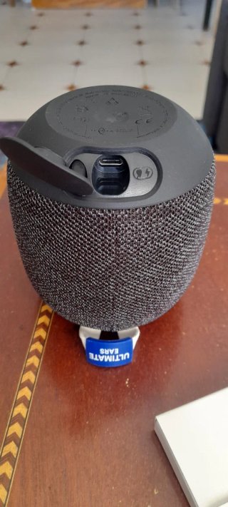 Coluna UE Wonderboom 4 - Preta e Azul