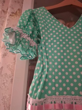 Traje de flamenca verde con lunares traje niña