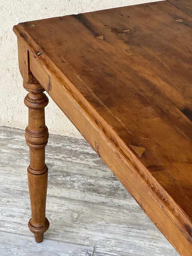 Mesa antigua francesa