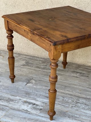Mesa antigua francesa