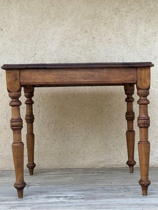 Mesa antigua francesa