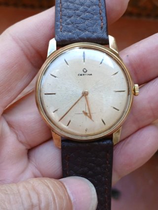 Reloj Certina Cuerda Caballero Dorado