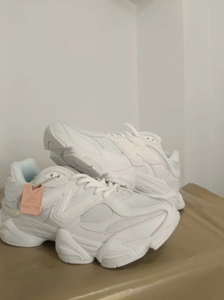 New Balance 9060 Bianche