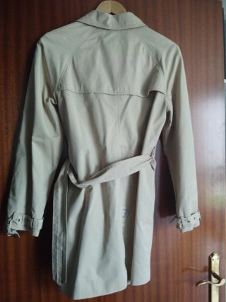 Gabardina corta beige