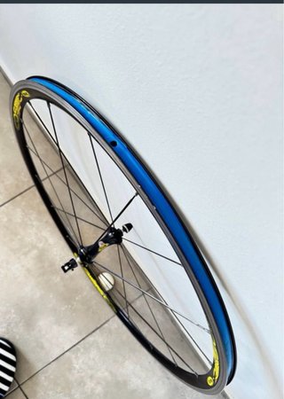 Rueda Mavic Cosmic 700c