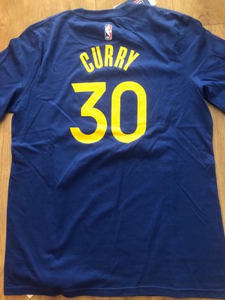 Camiseta Nike Warriors S. Curry. Talla XL infantil