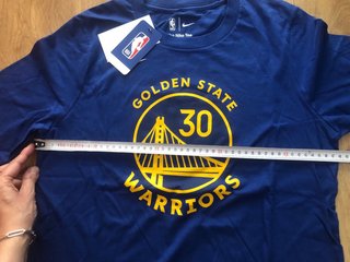 Camiseta Nike Warriors S. Curry. Talla XL infantil